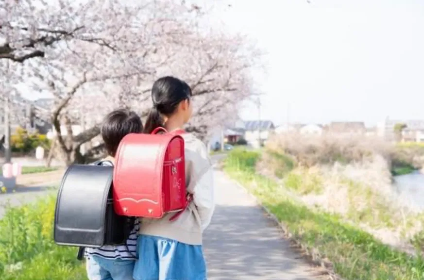 美容鍼で新学期をスタート！春から始める鍼灸治療の力で心も体もリフレッシュ