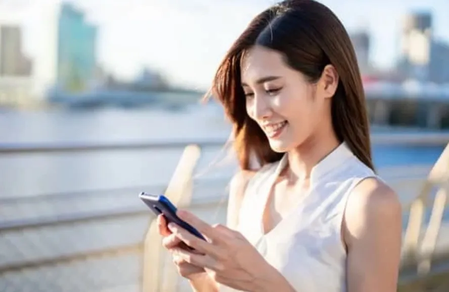 疲れ目に効く！美容鍼とセルフメンテナンスで疲れをリフレッシュ