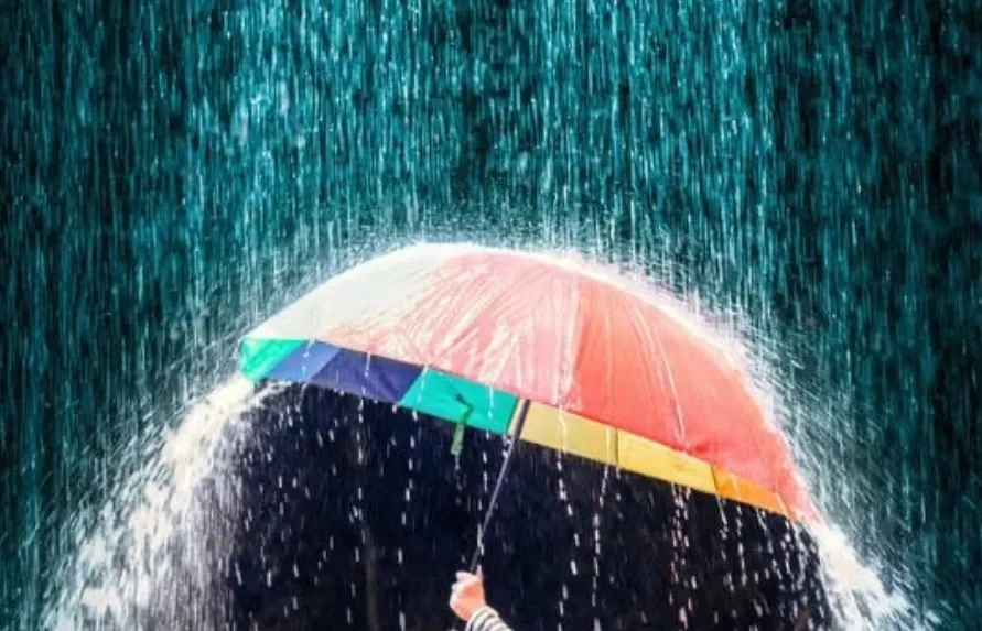 雨の日も安心！低気圧頭痛に効果的な美容鍼灸の治療法